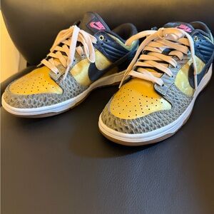 Nike Dunks! Day of the Dead Collab
